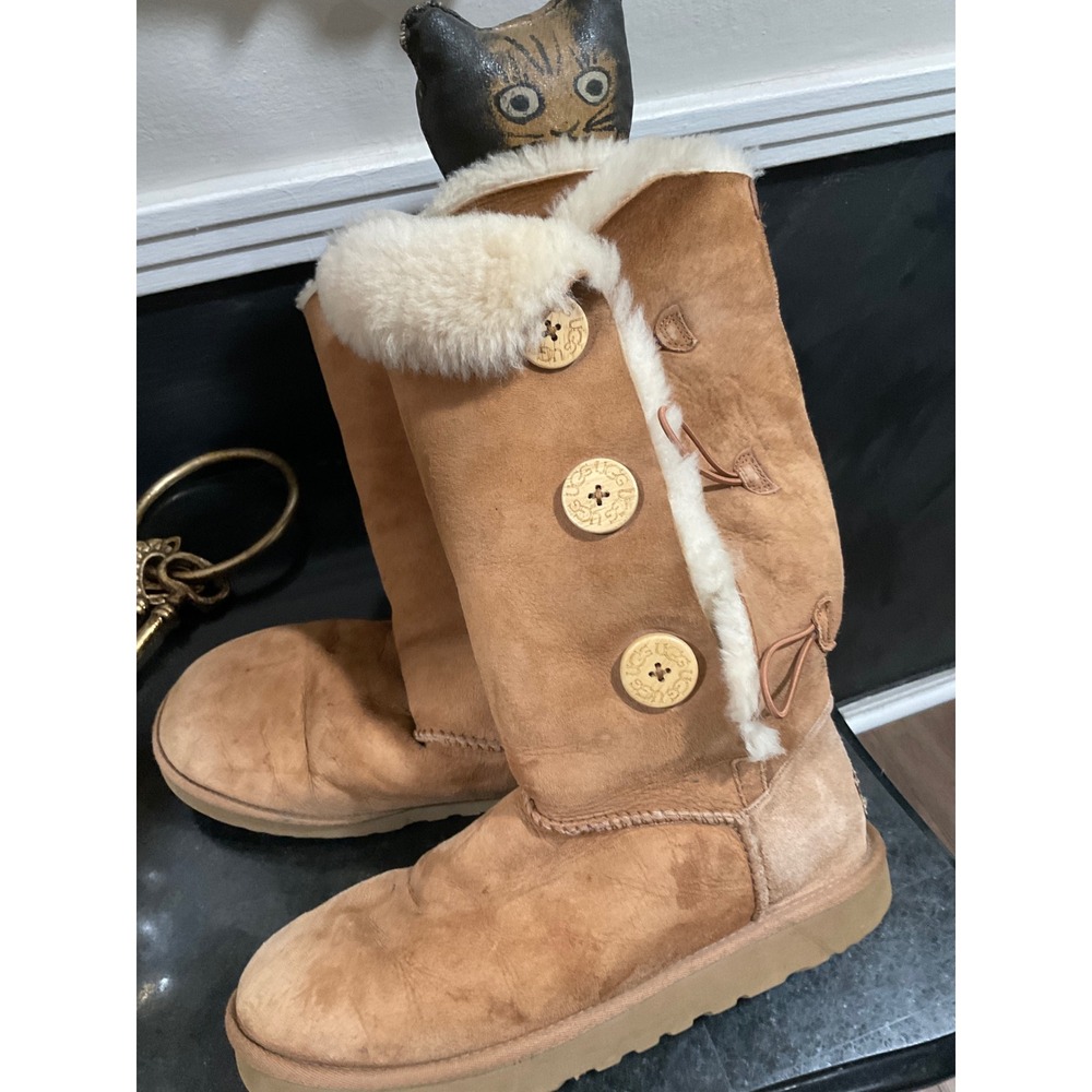 UGG Australia Bailey Button Triplet Chestnut Suede Tall Boots Size 10